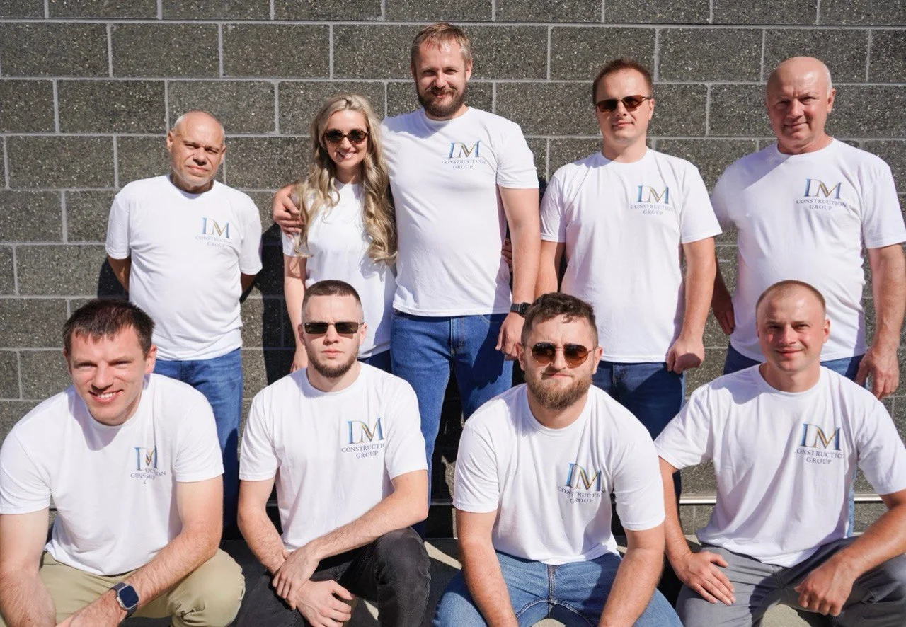 DM Construction Group crew
